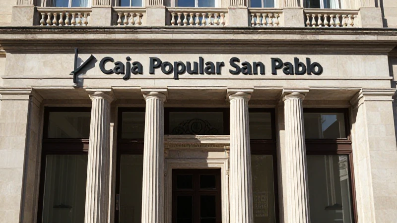 Qué información ofrece la Condusef sobre Caja Popular San Pablo 10 Fachada simétrica iluminada por el sol.