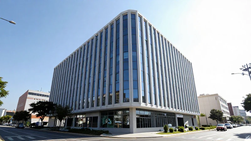 Enlace Santander: Acceso a Servicios Condusef y Serfin 16 Edificio, luz diurna y acceso a Condusef/Serfin.